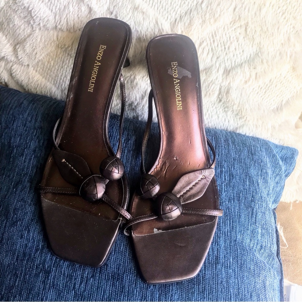 Enzo Angiolini Floral Embellished Sandals Brown - 7.5 - Picture 2 of 3
